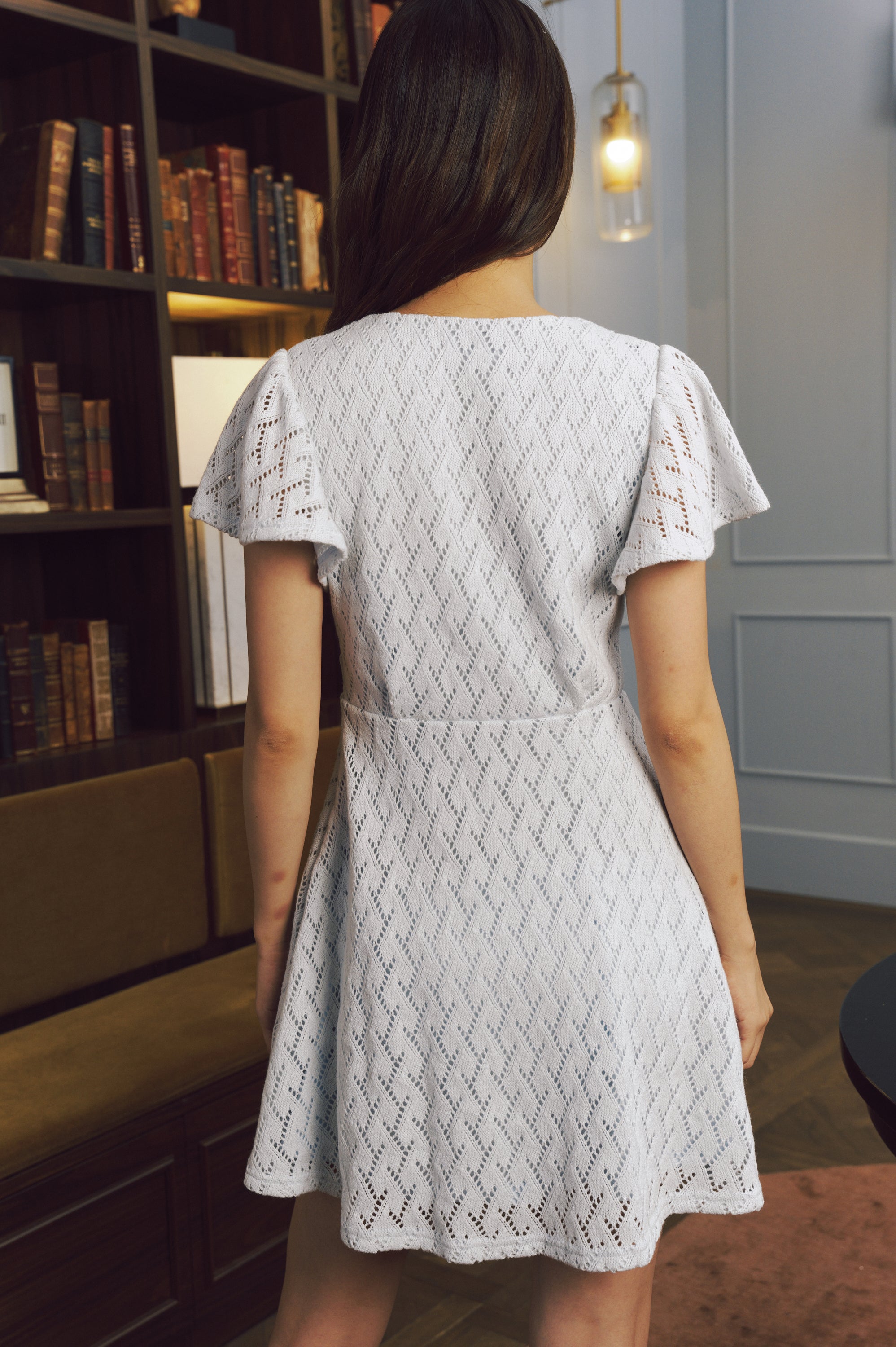 Chic White Geometric Knit Mini Dress