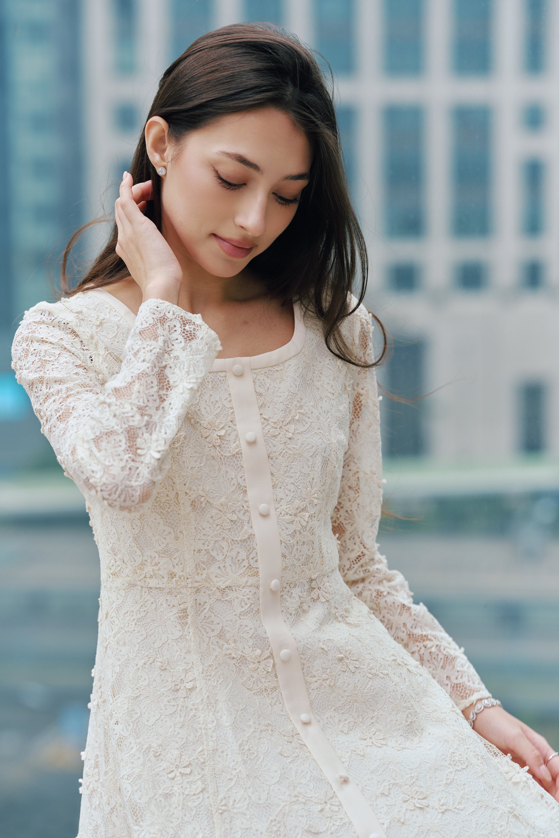 Women’s Beige Lace Floral Dress